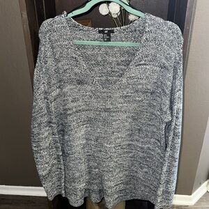 H&M gray V neck sweater